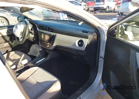 2018 Toyota Corolla Le z USA, uszkodzony, nr VIN 2T1BURHE3JC093394